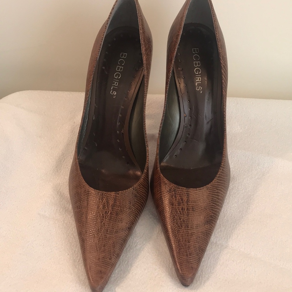 BCBG girls brown pump with silver heels